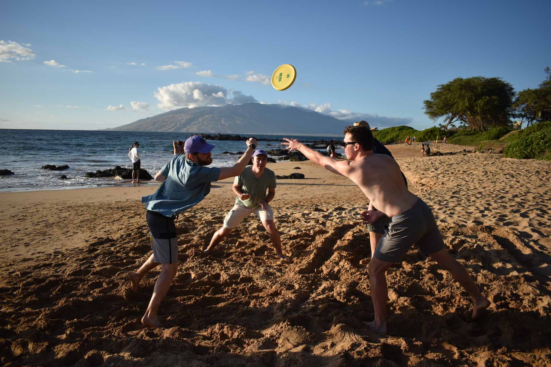 people playing diskball